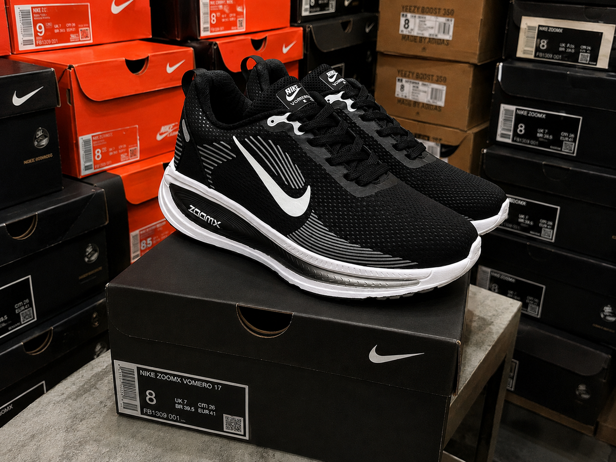 TENIS NIKE VOMERO PLUS. Comodidad que se siente desde el primer paso.
